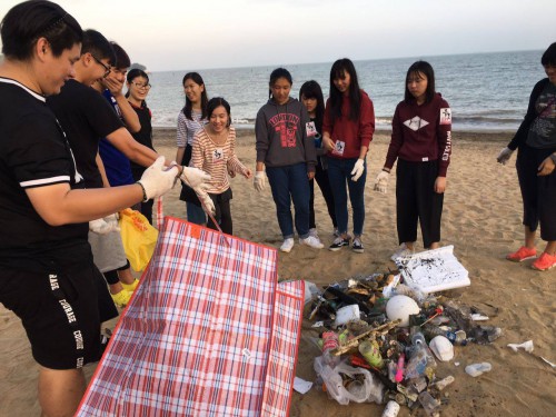 2016.11.13青年100 清潔海灘-垃圾分類3
