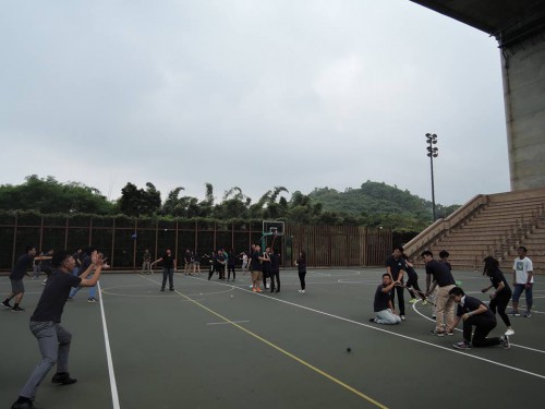 澳門青年議政能力訓練計劃香港交流團暨團隊建設活動－“羅馬砲架”正式開始